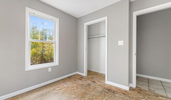 6077 E Kemper St, Bay St. Louis, MS 39520