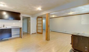 11 Golden Blvd, North Smithfield, RI 02896