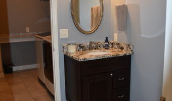 8034 Clearwater Ct, Plainfield, IN 46168