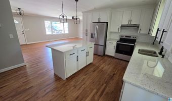 955 3RD Ave, Alabaster, AL 35007