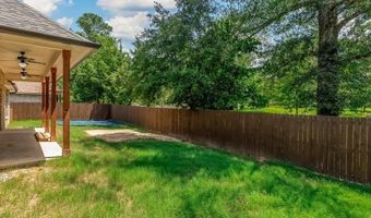 46 Crowder Dr, Benton, LA 71006
