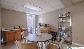 135 N 5th St, Allentown, PA 18102