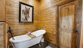 1050 SE 8th St, Atkins, AR 72823