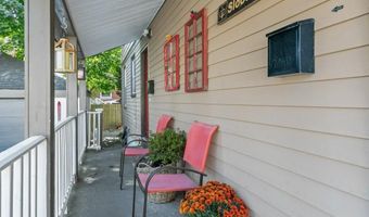 21 Slocum St, Newport, RI 02840