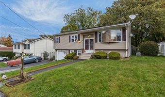 7 Laurel St, North Providence, RI 02911