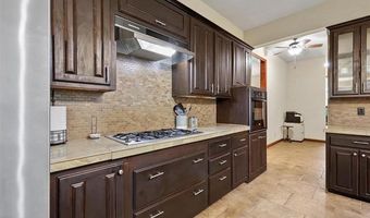 5792 W Lain Lake Rd, Atoka, OK 74525