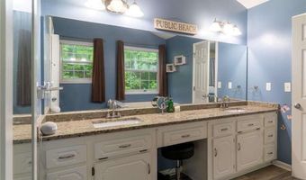 204 Queensbury, Acworth, GA 30102