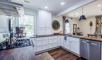 430 Valley Rd, Alexander City, AL 35010