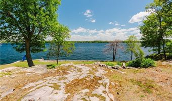3 Manhattan, Alexandria Bay, NY 13607