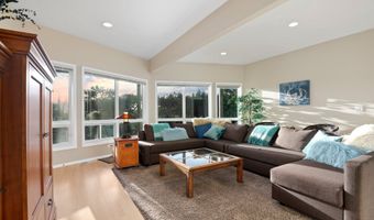 18000 OCEAN Blvd, Rockaway Beach, OR 97136