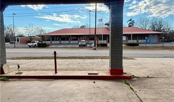 121 N Main St, Belton, SC 29627