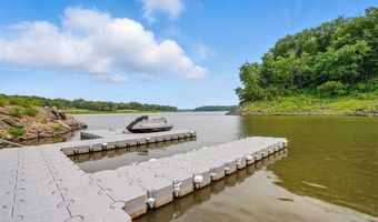 2320 Rice Ridge Ln NE, North Liberty, IA 52317