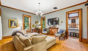 527 E High St, Ashley, OH 43003