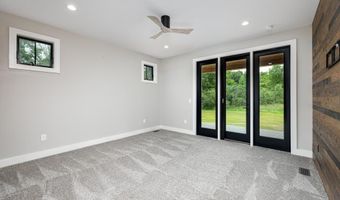 6172 Hellner Rd, Ann Arbor, MI 48105