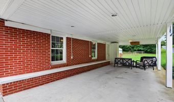 379 NE Morningside Ln, Abingdon, VA 24210