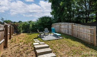 18 Oteen Park Pl, Asheville, NC 28805