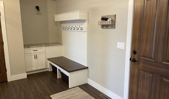 6860 W DESIGN Dr, Appleton, WI 54942