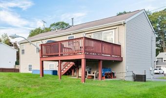 80 TOMAHAWK Trl, Cranston, RI 02921