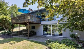 11 Guzeika Rd, North Kingstown, RI 02852