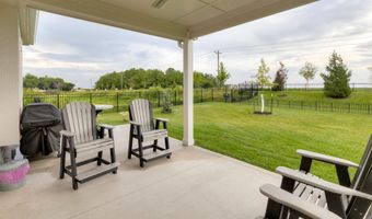 6111 NE Briarwood Dr, Ankeny, IA 50021