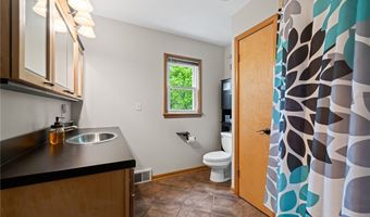 107 Hilltop Dr, Amherst, OH 44001