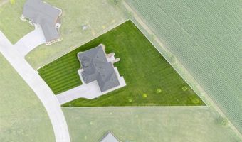 3047 SE Deer Run, Dyersville, IA 52040