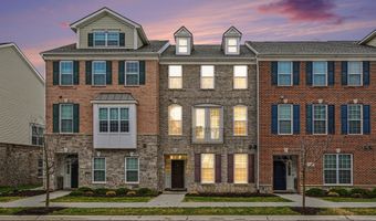 2733 S Spurway Dr, Ann Arbor, MI 48105