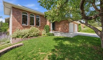 421 SIOUX Dr, Cheyenne, WY 82009