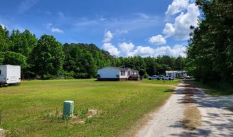 241 Hickory Ln, Aurora, NC 27806