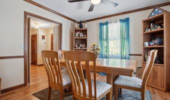 10 Colonial Dr, Clinton, CT 06413
