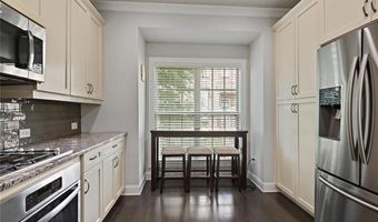 1097 Township Sq, Alpharetta, GA 30022