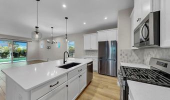 5524 DEL CORONADO Dr, Apollo Beach, FL 33572