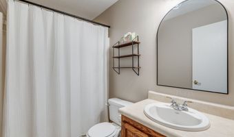 8178 Captain Dr, Avon, IN 46123