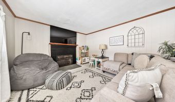 14 Wilkes Rd, Danbury, CT 06811