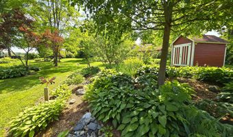 49 Tyler St, Brattleboro, VT 05301