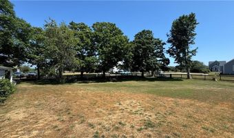 526 Connecticut Ave, Block Island, RI 02807