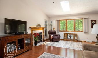 9057 Vergennes St SE, Ada, MI 49301