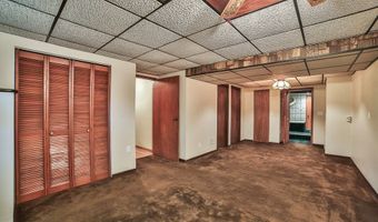 831 W Gebhard Ln, Alden, NY 14004