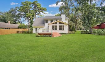 24 Chesterfield Lake Dr, Beaufort, SC 29906
