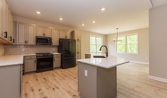 17 Red Oak Dr, Bedford, IN 47421