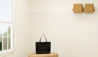 2050 Cosman Way, Algonquin, IL 60102