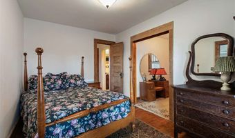 301 E McKinley Ave, Apache, OK 73006