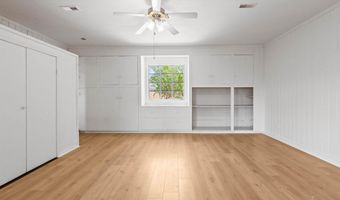 402 E Poplar St, Atmore, AL 36502