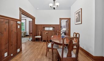237 B St, Ashland, OR 97520