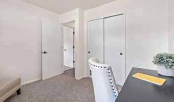 5905 Mayhill Dr, Madison, WI 53711