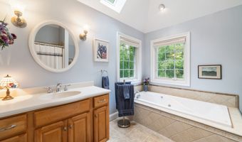 117 Chippenwood Ln, Bristol, CT 06010