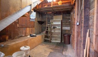 9 Willow St, Auburn, ME 04210