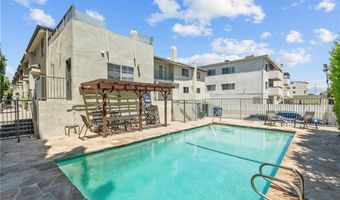 5230 Zelzah Ave 3, Encino, CA 91316