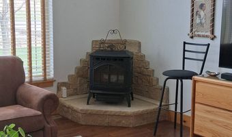 308 E Flint Hills Dr, Alma, KS 66401