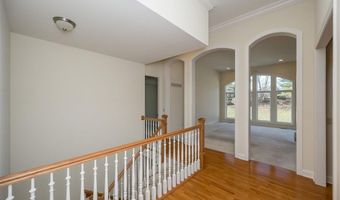 719 Clayton Corners Dr, Ballwin, MO 63011